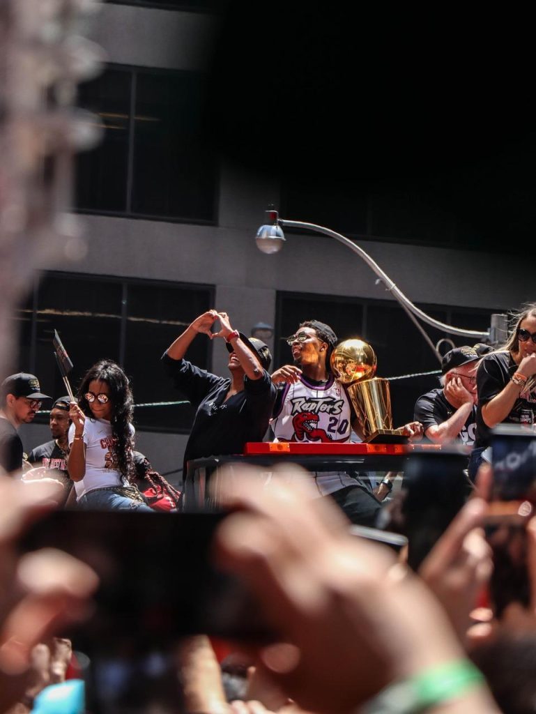 “Cuz they young asf”: NBA fans comically troll OKC Thunder as youngest champions struggle to pop their champagne bottles