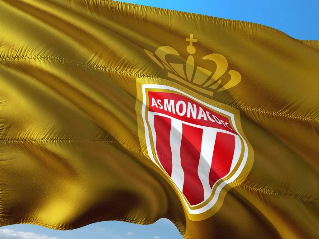 Pogba signs for Monaco