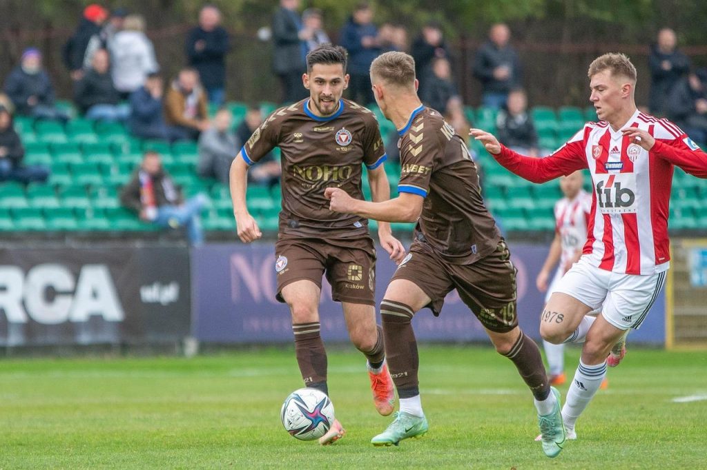 Krstovic tempted by Roma and Sporting