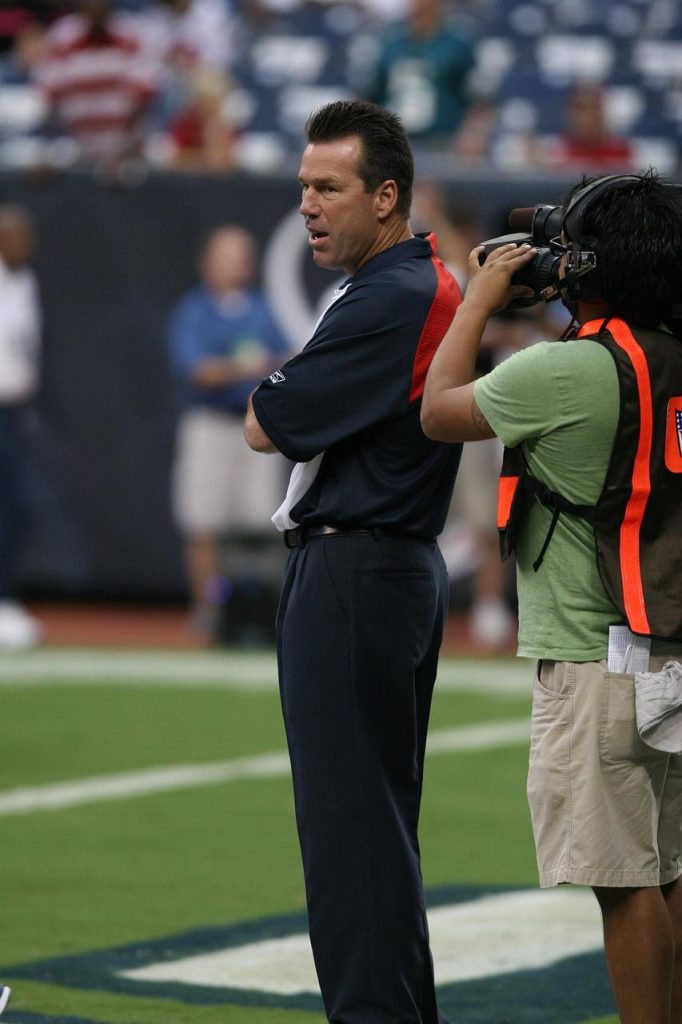 Deion Sanders still has influence over Travis Hunter, and that’s already bothering Liam Coen, Head Coach of the Jacksonville Jaguars