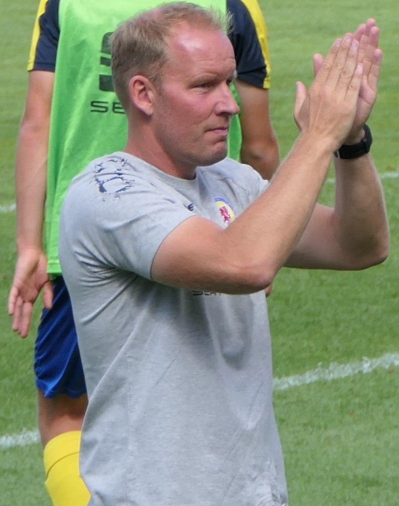 Sheffield Wednesday's Strategic Move in Hiring Henrik Pedersen and Its Competitive Landscape