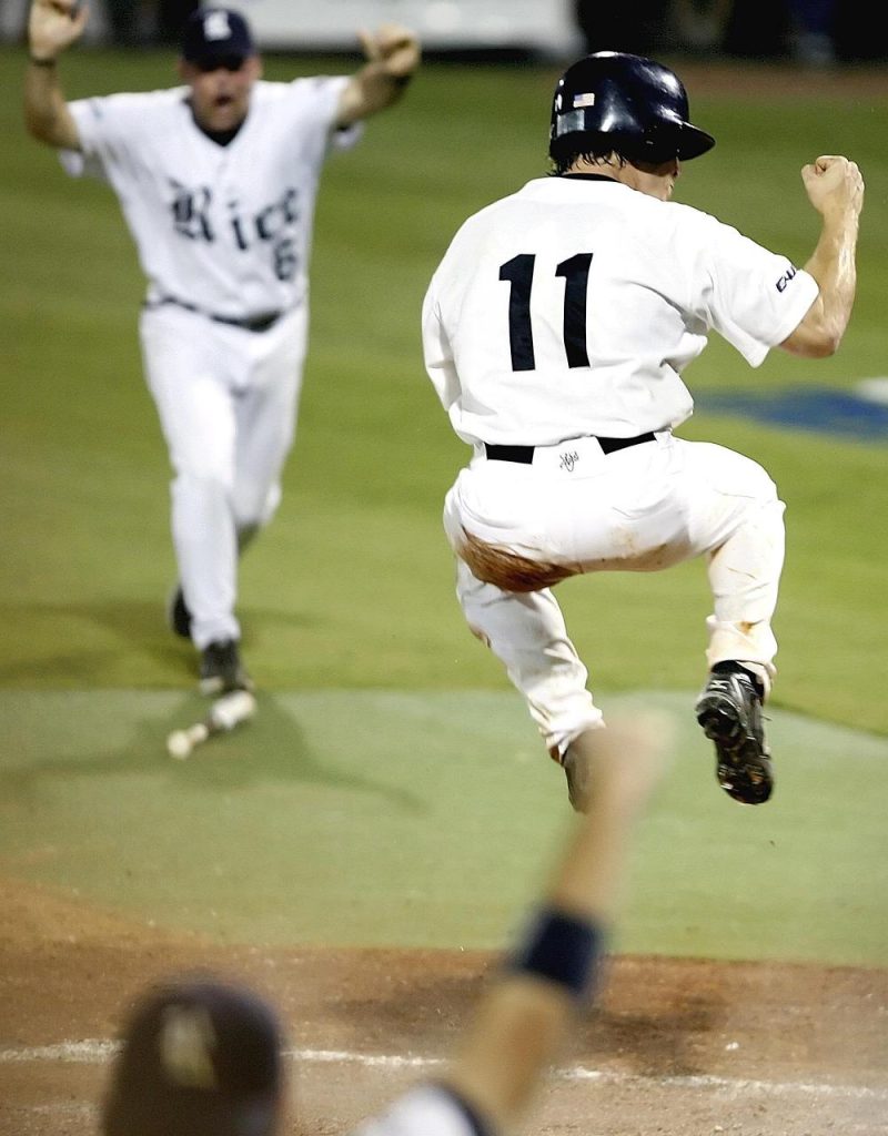 Yoshinobu Yamamoto ‘throws flowers’ to Shohei Ohtani after record achieved with Dodgers