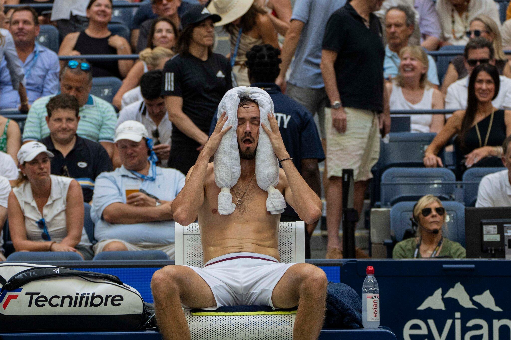 Navigating Extreme Heat Conditions During High-Stakes Matches